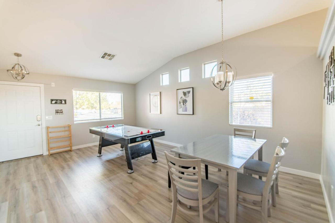 Gorgeous Las Vegas Home With Rv Parking Экстерьер фото